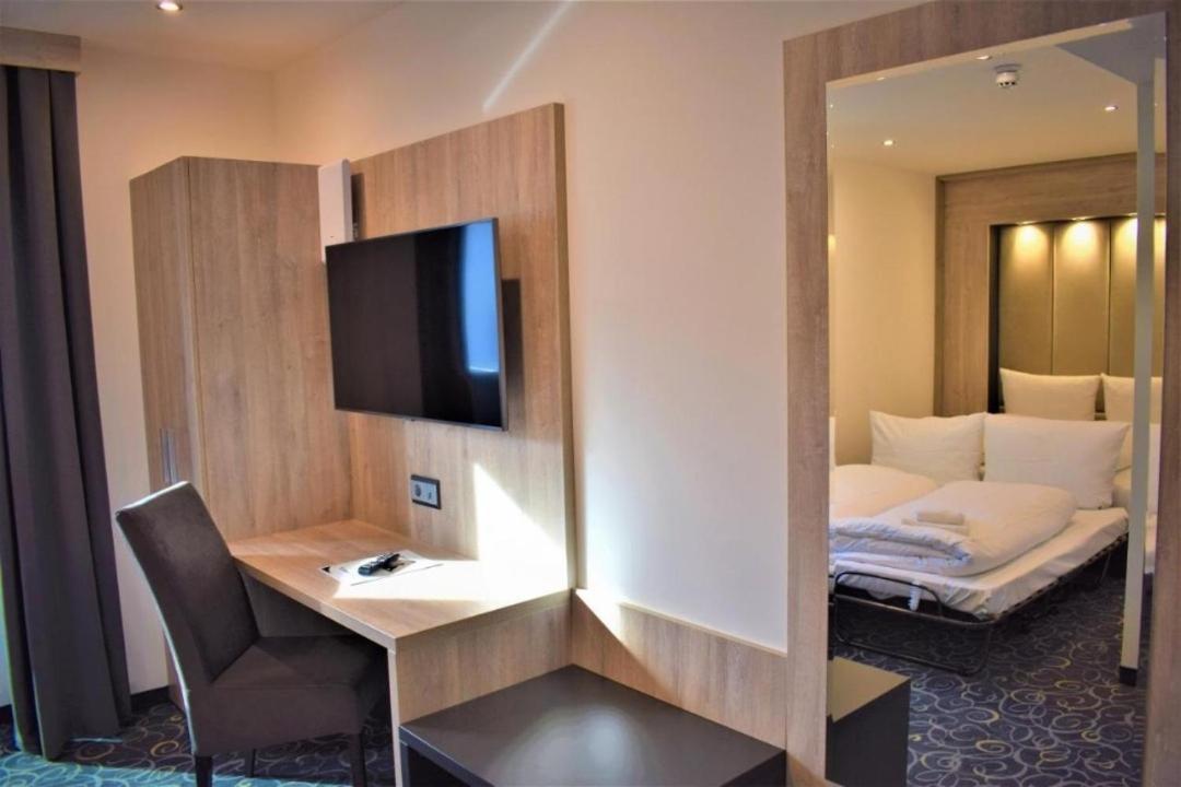 Hotel Business Bay Das Ehemalige Staycation Hotel Sindelfingen Buitenkant foto