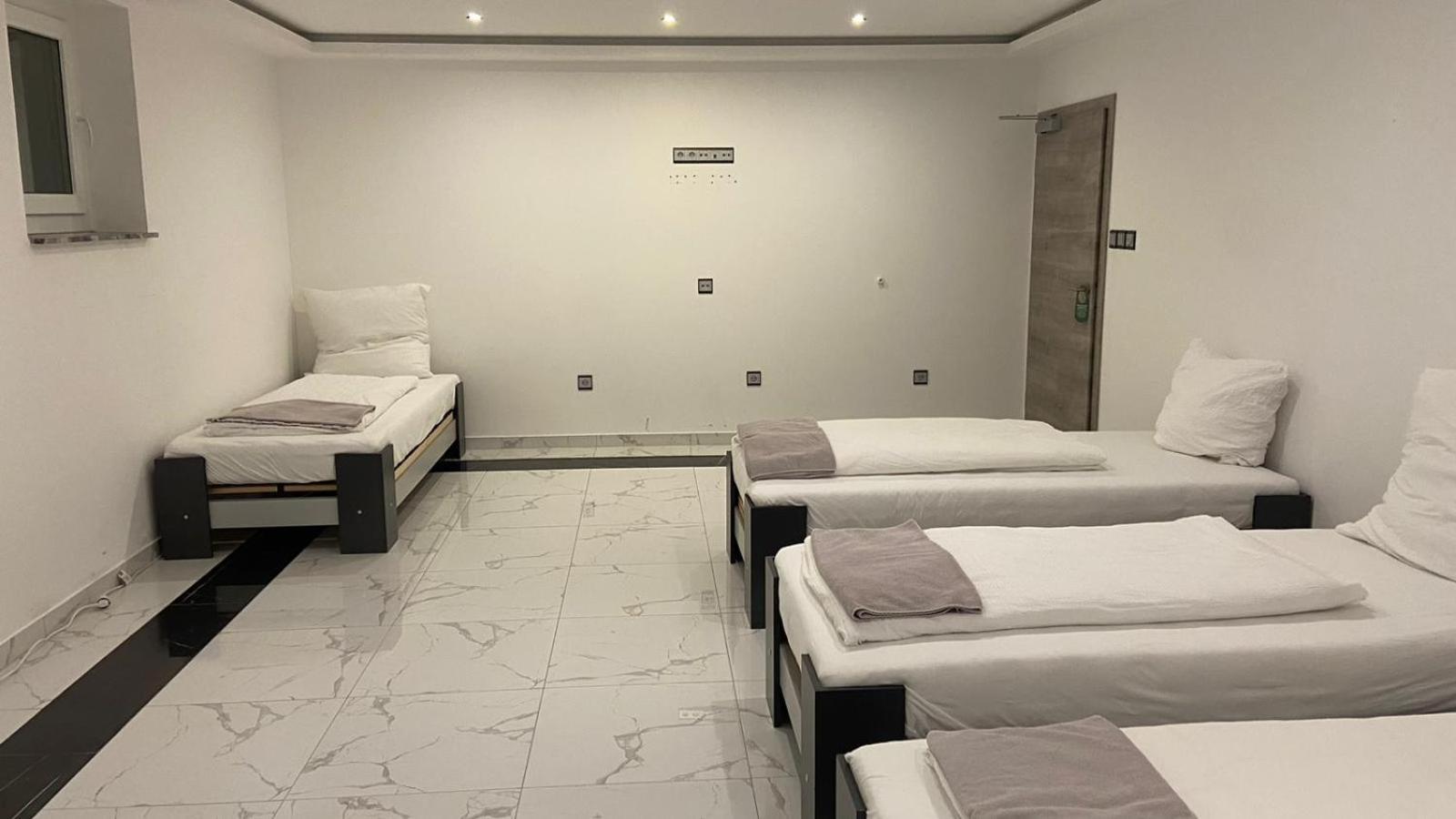 Hotel Business Bay Das Ehemalige Staycation Hotel Sindelfingen Buitenkant foto